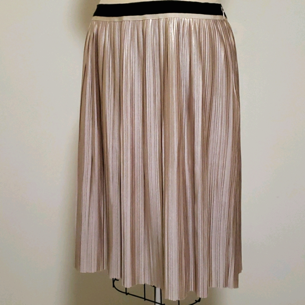 Tommy Hilfiger pleated skirt